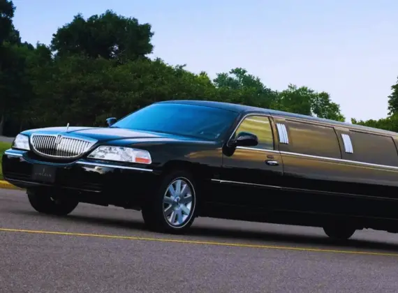 An escalade limousine ready for the marriage event in Nashville